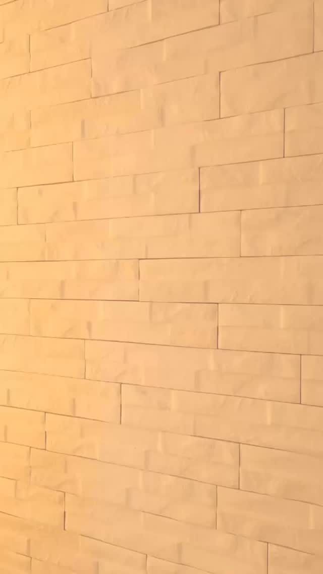 🌙𓂃𓂂𓏸 光の演出で、お店の雰囲気は劇的に変わる

照明は、空間を彩るだけでなく
商品やインテリアを一番美しく魅せる魔法🪄💡

お店のコンセプトや動線に合わせて
ライティングコーディネーターが照明プランをご提案します。

💡コンセント位置や配線計画から設計
💡見せたい商品にフォーカス
💡心地よい明るさ・陰影で印象アップ

使いやすさと演出性を両立した空間づくりをお手伝いします✨

𓂃𓂂𓏸 私たちについて
浜松を拠点に、店舗づくり専門の工務店です🏠
新築・リフォーム・コンテナ事業など幅広い施工実績。
自社カフェ運営のノウハウも活かし、
開業サポートまでトータルでご提案しています☕️

できること✩⡱
・店舗の新築
・リフォーム／改装
・内装デザイン／造作家具
・コンテナ活用

📥お問い合わせはDMまたは公式LINEからお気軽にどうぞ𓂃𓂂𓏸

#店舗づくり #開業サポート #浜松工務店 #コンテナハウス #リノベーション店舗
#照明コーディネーター #照明 #空間演出 #店舗設計 #ライティングデザイン